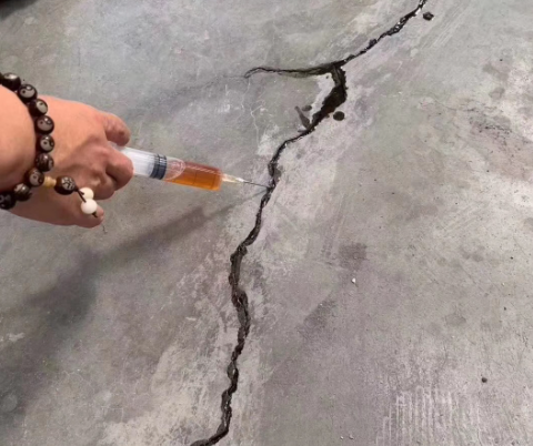 巨鹿混凝土裂缝修补技术详解​